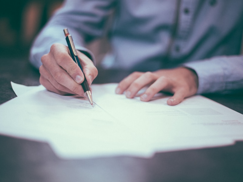 Legal Research & Writing Services